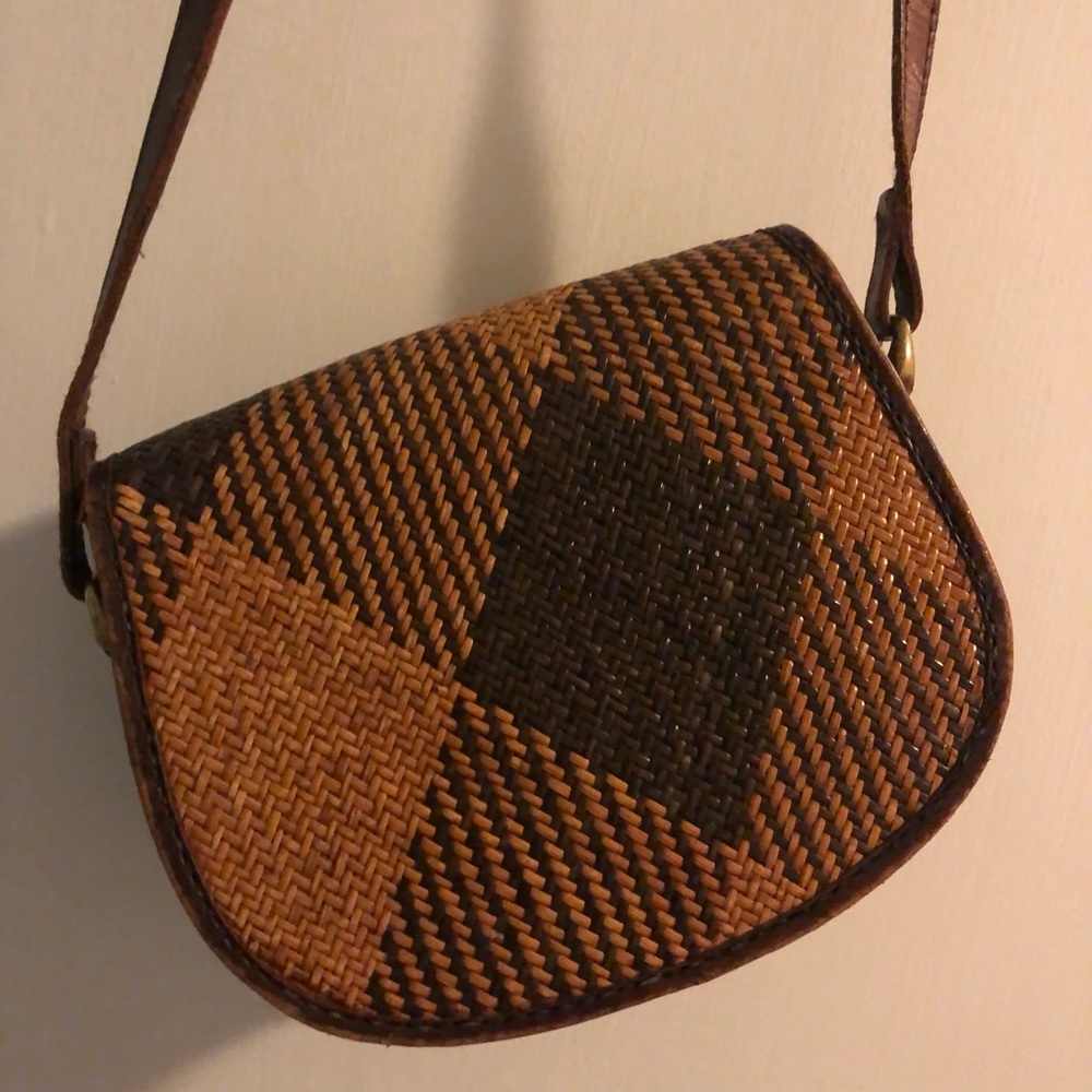 Vintage rattan and leather crossbody purse - Picture 4 of 8